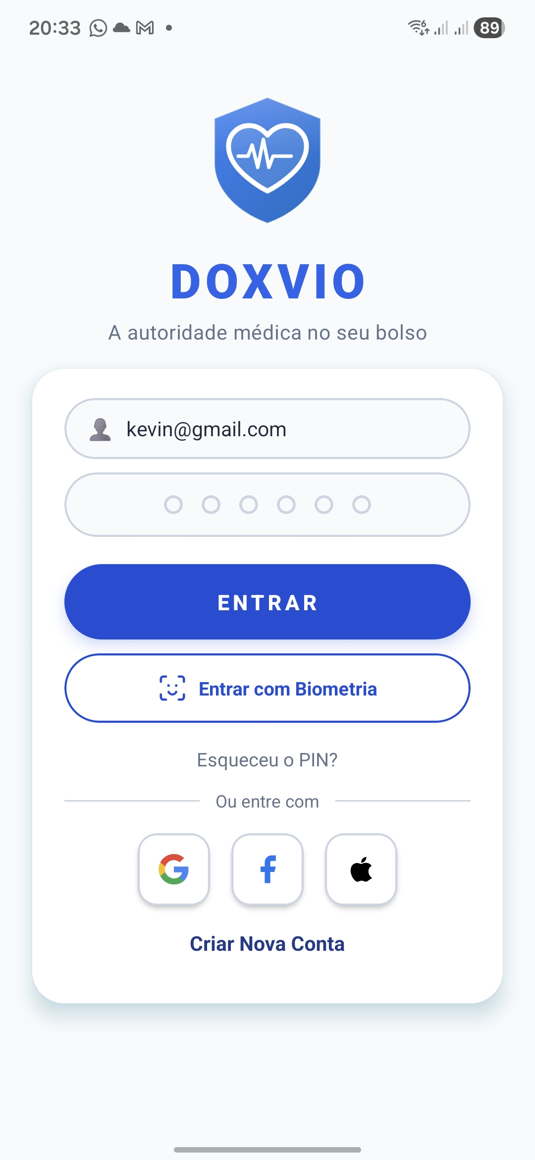 Ecrã de login seguro do Doxvio com autenticação de médicos
